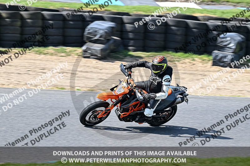 enduro digital images;event digital images;eventdigitalimages;lydden hill;lydden no limits trackday;lydden photographs;lydden trackday photographs;no limits trackdays;peter wileman photography;racing digital images;trackday digital images;trackday photos